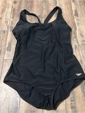Speedo Women's Black One Piece Bathing Suit Swim Suit Plus Size 20 Padded